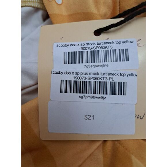 Unique Vintage X Smak Palour Top Shirt Scooby Doo Yellow Mock Turtle Size Medium - Picture 8 of 8